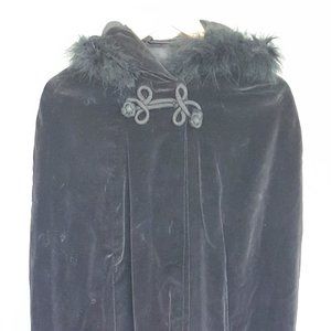 VINTAGE Velvet Hooded Cape Maraibou Detail Lined HALLOWEEN GORGEOUS GOTH COAT